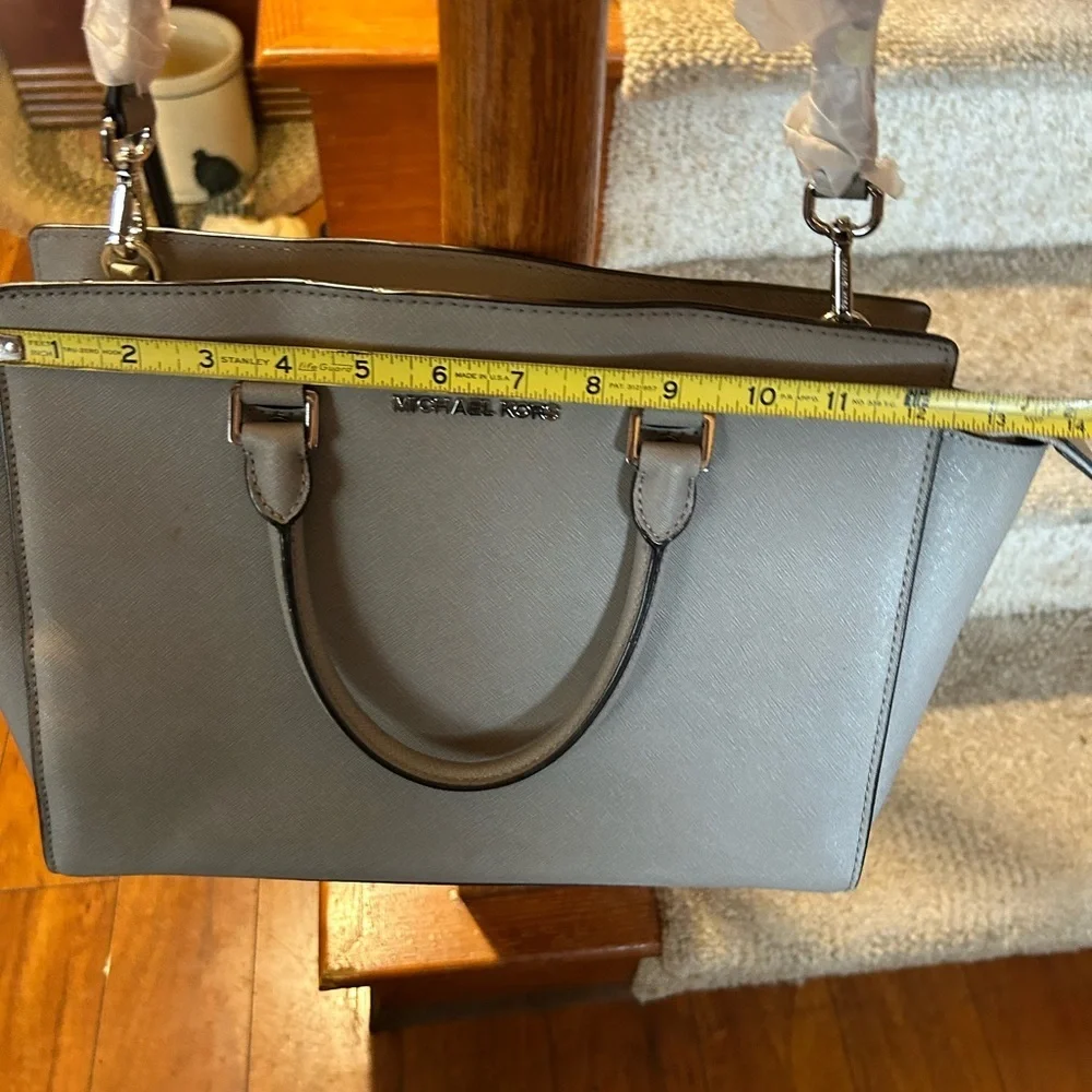 Michael Kors Selma Medium Saffiano Satchel Crossbody NWOT!!